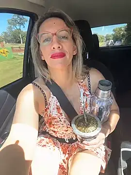 Snapshot of Gatitacarlita chatting on November 21, 2025, 12:26 pm Gatitacarlita online show from November 21, 2025, 12:26 pm