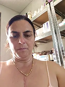 Snapshot of IsabelleCraft chatting on June 29, 2026, 10:15 am IsabelleCraft online show from June 29, 2026, 10:15 am