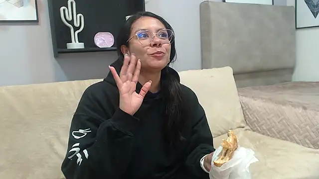 valevicious online show from February 25, 2025, 1:32 pm