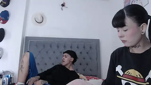 dulce maria x online show from September 28, 2025, 11:39 am