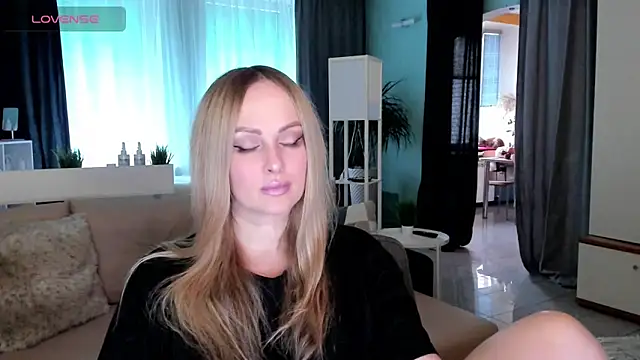 Libby Nora online show from March 4, 2025, 9:07 am