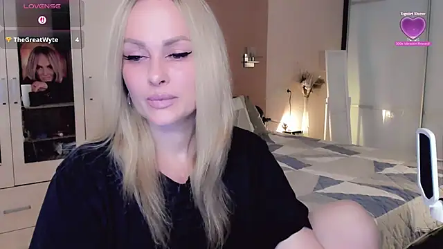 Libby Nora online show from October 27, 2025, 10:05 am