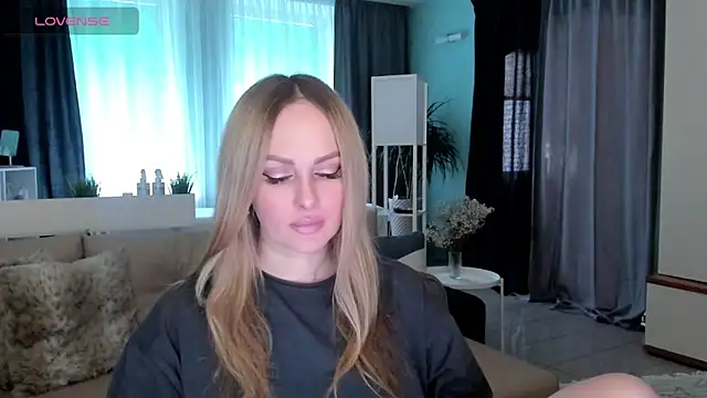 Libby Nora online show from February 18, 2025, 8:49 am