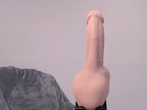 Coco 121 online show from November 9, 2025, 7:51 pm