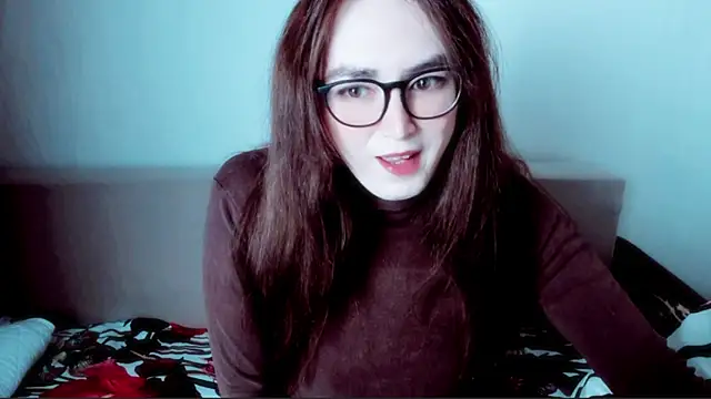 MinniMaksy online show from April 16, 2026, 9:39 pm