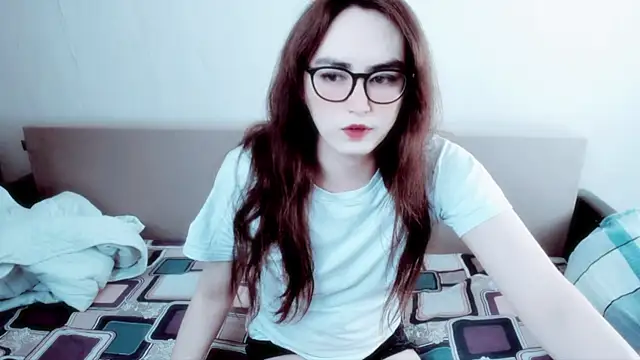 Snapshot of MinniMaksy chatting on June 6, 2026, 10:20 am MinniMaksy online show from June 6, 2026, 10:20 am