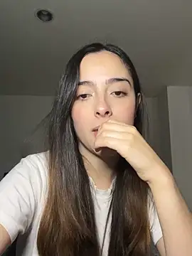 swrennn19 online show from October 5, 2025, 3:14 pm