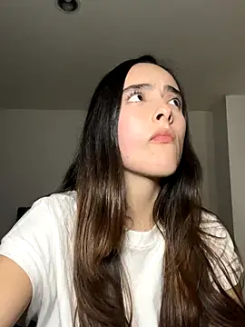 swrennn19 online show from October 3, 2025, 6:42 pm