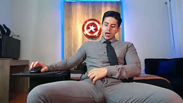 Snapshot of Andrew_4_ chatting on December 4, 2024, 6:27 am Andrew 4 online show from December 4, 2024, 6:27 am