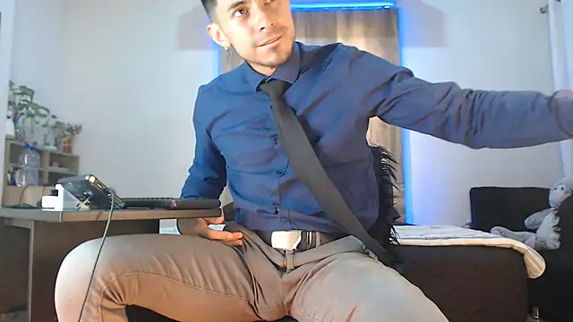 Snapshot of Andrew_4_ chatting on December 4, 2025, 2:54 am Andrew 4 online show from December 4, 2025, 2:54 am