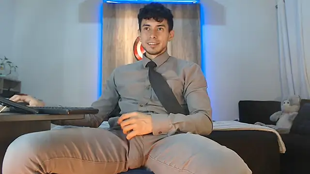 Snapshot of Andrew_4_ chatting on October 21, 2025, 1:49 am Andrew 4 online show from October 21, 2025, 1:49 am