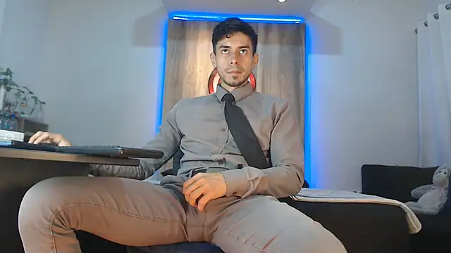 Snapshot of Andrew_4_ chatting on November 8, 2025, 4:27 am Andrew 4 online show from November 8, 2025, 4:27 am