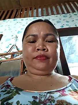 Snapshot of XXLorie_02 chatting on May 20, 2026, 1:57 am XXLorie 02 online show from May 20, 2026, 1:57 am