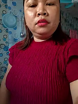 Snapshot of XXLorie_02 chatting on April 18, 2026, 11:38 pm XXLorie 02 online show from April 18, 2026, 11:38 pm