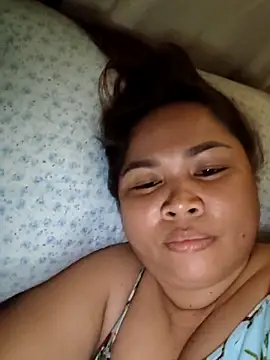 Snapshot of XXLorie_02 chatting on April 8, 2026, 6:04 am XXLorie 02 online show from April 8, 2026, 6:04 am