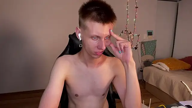 Snapshot of vladdymeow chatting on December 22, 2024, 2:49 am vladdymeow online show from December 22, 2024, 2:49 am