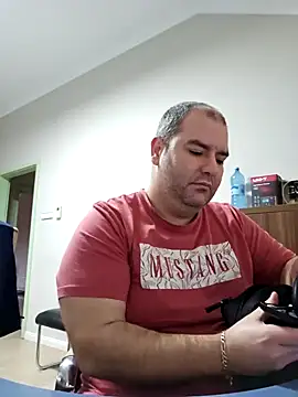 Andrew1900529 online show from January 30, 2025, 7:39 am