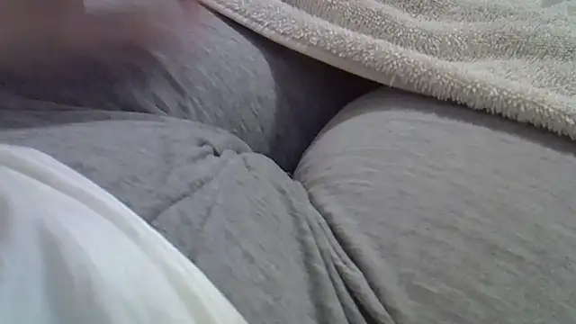 Snapshot of perescam chatting on March 8, 2026, 2:04 am perescam online show from March 8, 2026, 2:04 am