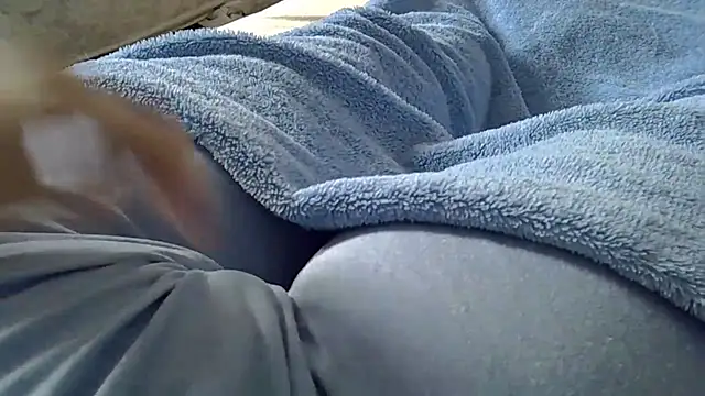 Snapshot of perescam chatting on March 21, 2026, 12:20 pm perescam online show from March 21, 2026, 12:20 pm