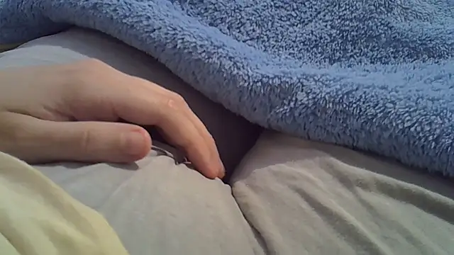 perescam online show from November 17, 2025, 9:08 pm