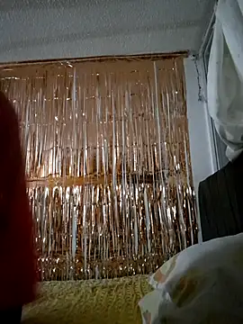 Snapshot of LUNAdeMARTE chatting on January 8, 2026, 11:33 pm LUNAdeMARTE online show from January 8, 2026, 11:33 pm