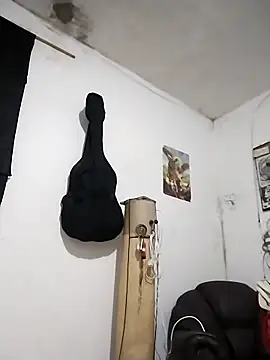 Snapshot of LUNAdeMARTE chatting on March 16, 2025, 3:58 am LUNAdeMARTE online show from March 16, 2025, 3:58 am