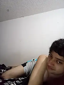 Snapshot of LUNAdeMARTE chatting on October 26, 2025, 5:19 am LUNAdeMARTE online show from October 26, 2025, 5:19 am