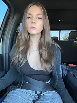 Snapshot of MaggyMayI chatting on October 31, 2025, 4:58 pm MaggyMayI online show from October 31, 2025, 4:58 pm