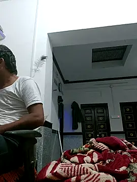 Snapshot of HotBoyOm chatting on November 22, 2025, 6:29 pm HotBoyOm online show from November 22, 2025, 6:29 pm