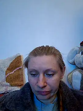  Carrie  online show from February 16, 2025, 1:38 pm