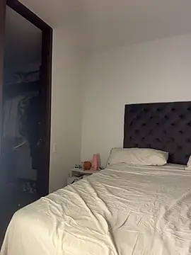 kamivolkano online show from February 15, 2026, 12:11 am