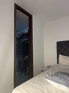 kamivolkano online show from October 27, 2025, 4:41 pm