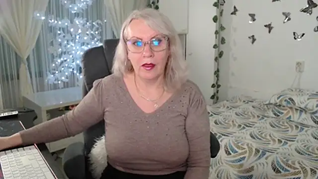 Ghertrude52 online show from March 24, 2026, 5:29 am