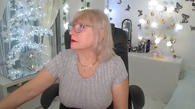 Ghertrude52 online show from December 20, 2025, 3:53 am