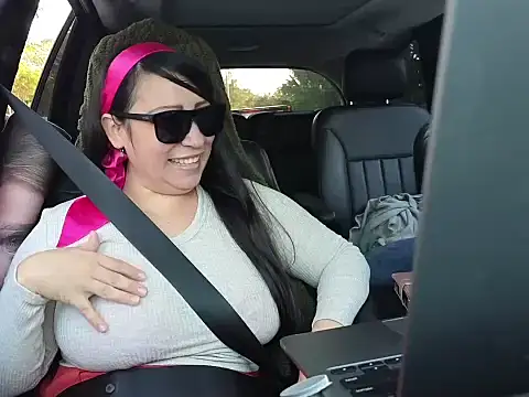 Foglove69 online show from February 4, 2026, 10:38 pm