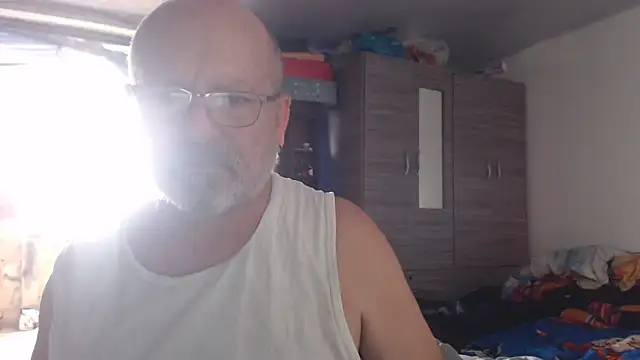 Snapshot of ferdinad20 chatting on May 11, 2026, 2:56 pm ferdinad20 online show from May 11, 2026, 2:56 pm