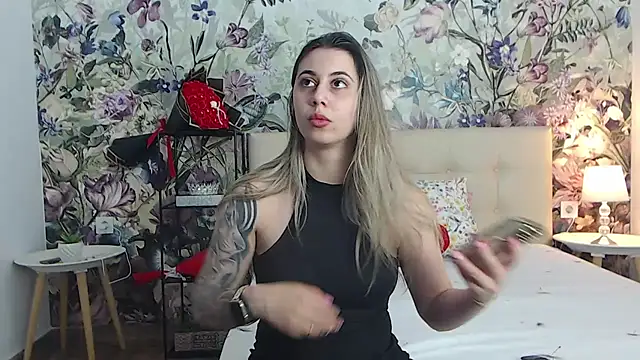 RoseDiamond06 online show from July 17, 2026, 3:09 pm