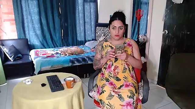 Snapshot of Sashaferrari2000 chatting on May 23, 2026, 2:16 pm Sashaferrari2000 online show from May 23, 2026, 2:16 pm