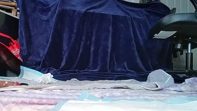 fisthole4dilfs online show from March 16, 2026, 5:59 pm