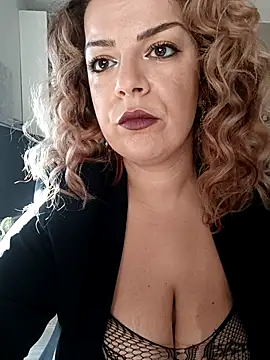 minerva  online show from November 5, 2025, 8:17 am