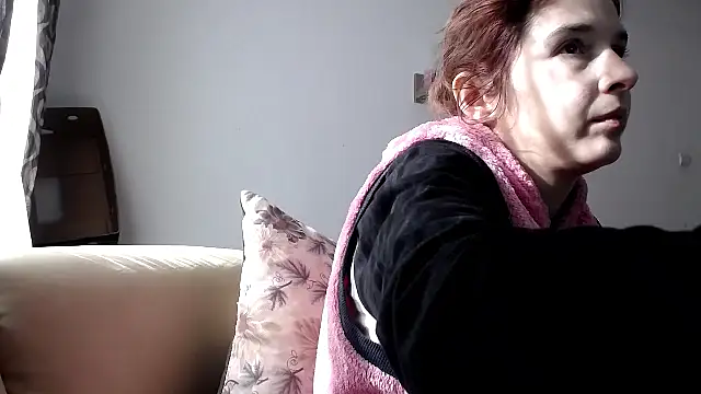 Snapshot of SexxyLety chatting on March 3, 2026, 8:32 am SexxyLety online show from March 3, 2026, 8:32 am