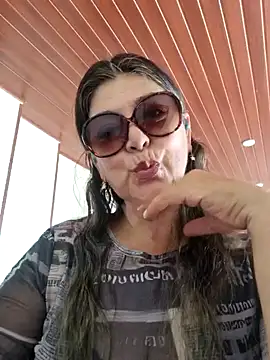 Snapshot of emma_tour chatting on January 27, 2025, 3:18 pm emma tour online show from January 27, 2025, 3:18 pm