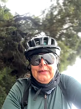 Snapshot of emma_tour chatting on November 14, 2025, 2:43 pm emma tour online show from November 14, 2025, 2:43 pm