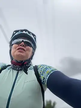 Snapshot of emma_tour chatting on October 31, 2025, 3:30 pm emma tour online show from October 31, 2025, 3:30 pm