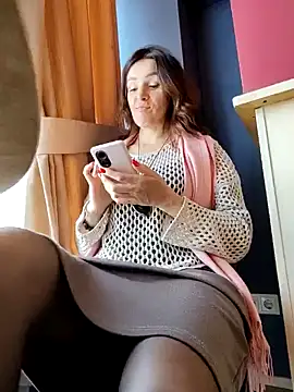 EvaXOAir online show from February 6, 2025, 4:21 am