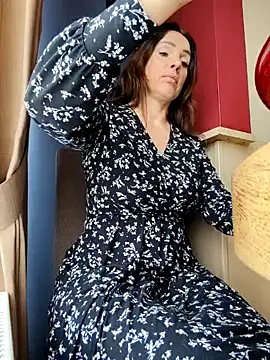 EvaXOAir online show from February 15, 2025, 5:30 am