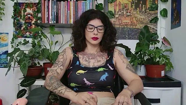 Snapshot of TaliMajesty chatting on May 13, 2026, 9:38 am TaliMajesty online show from May 13, 2026, 9:38 am