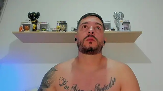 camilo restrepo21 online show from March 8, 2026, 12:49 am