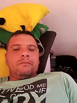 Lucy 1 roso online show from September 17, 2025, 11:34 am