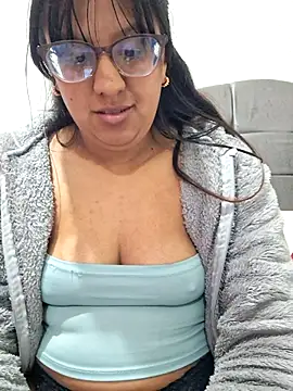 Snapshot of ZaidaWet chatting on April 29, 2026, 5:30 pm ZaidaWet online show from April 29, 2026, 5:30 pm